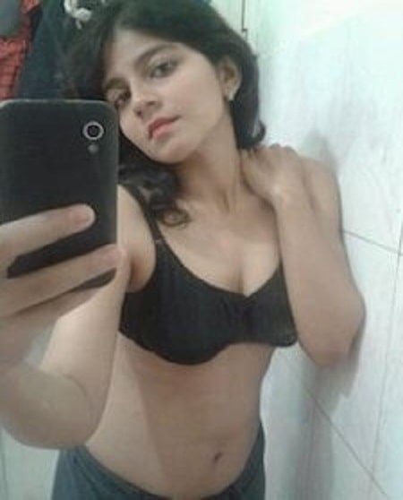  female Escorts Services in Lucknow