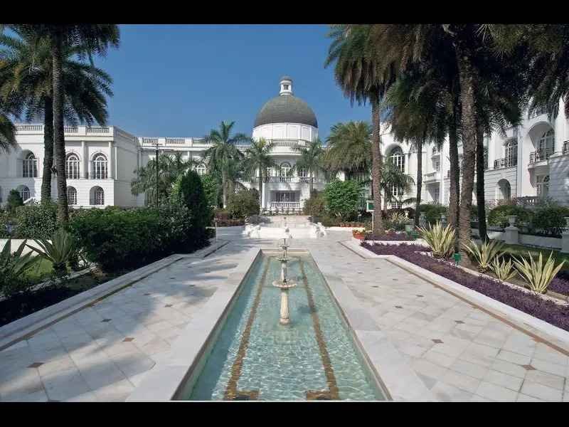 Taj Mahal Lucknow hotel